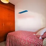 Διαμέρισμα Three Bedrooms In La Caleta Καντίζ