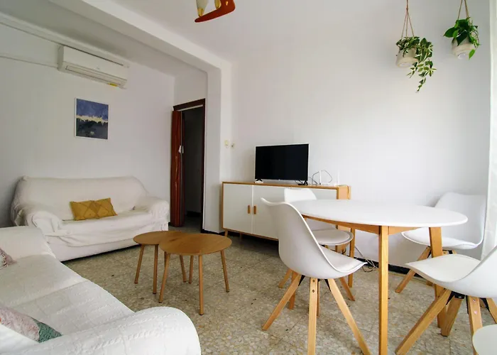 Three Bedrooms In La Caleta Lägenhet