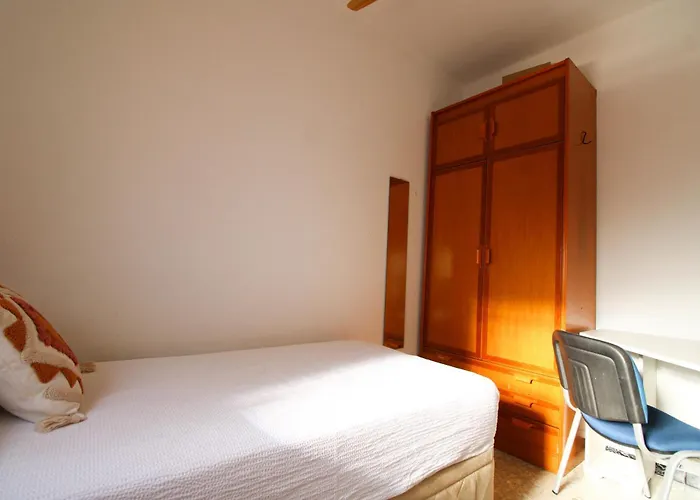 Three Bedrooms In La Caleta * Cádiz