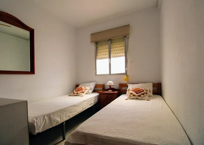 Three Bedrooms In La Caleta Lägenhet *