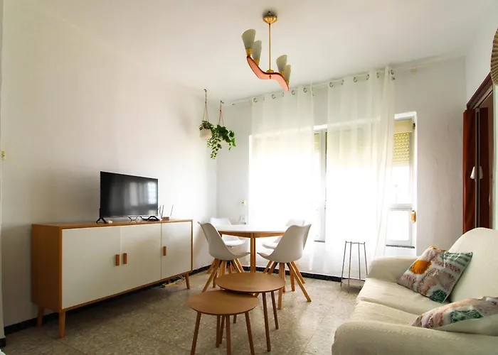 Three Bedrooms In La Caleta * Cádiz