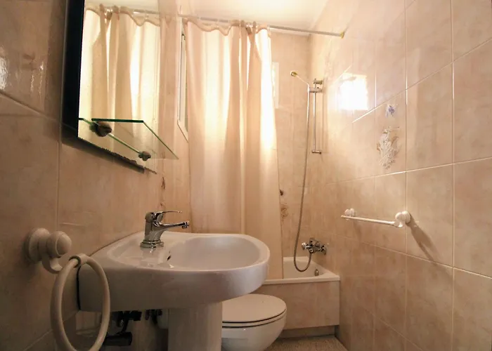 Three Bedrooms In La Caleta * Cádiz