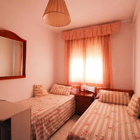 Three Bedrooms In La Caleta * Cadiz