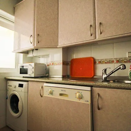 Three Bedrooms In La Caleta アパート