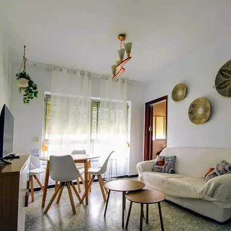 דירה Three Bedrooms In La Caleta *